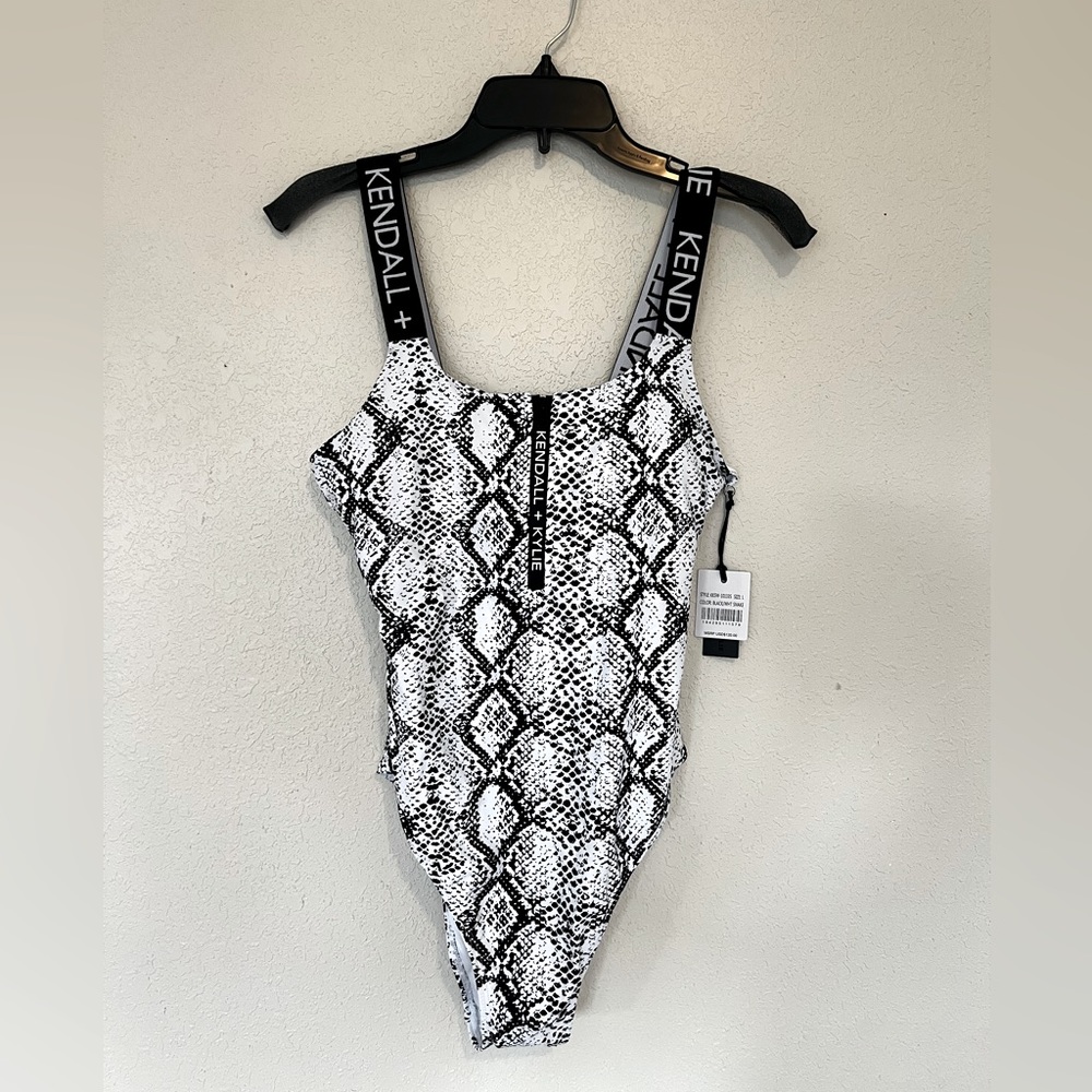 Kendall and Kylie one piece swimsuit size L
